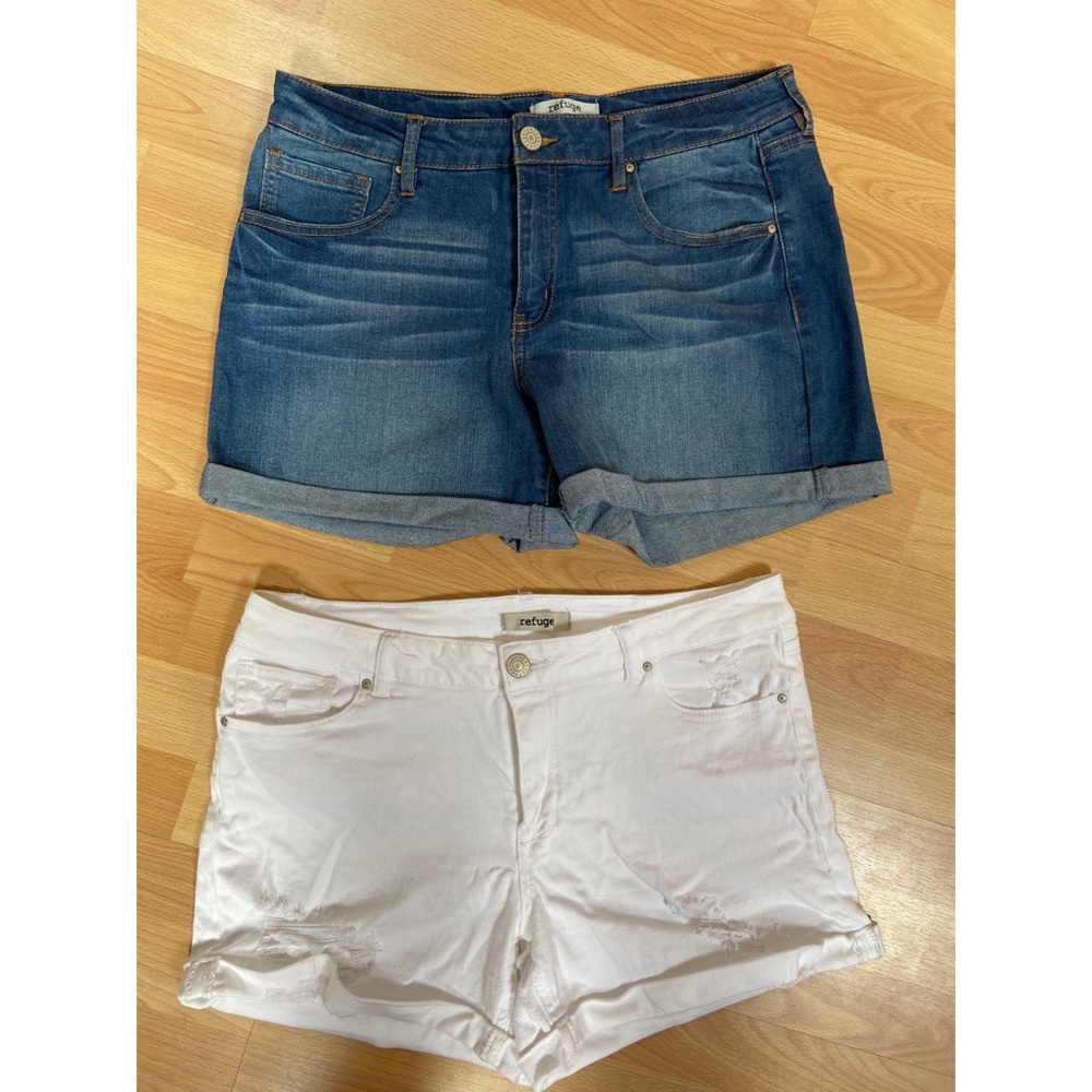 Bundle Refuge stretch jean shorts
